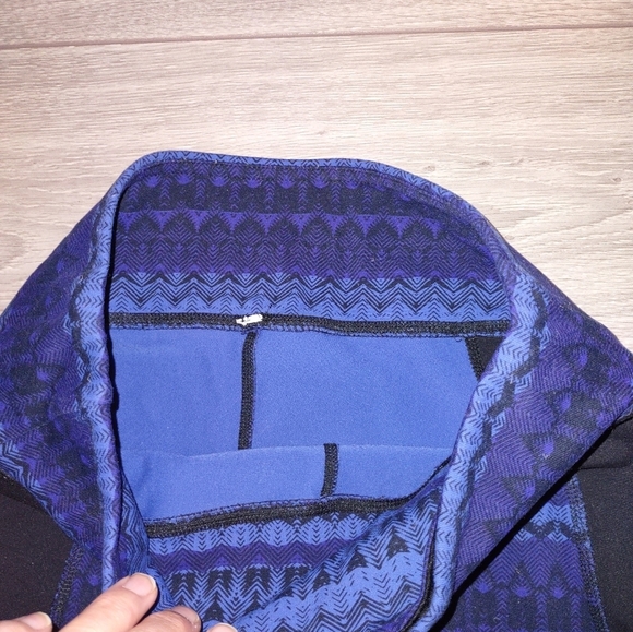 ALO yoga leggings - Picture 3 of 4